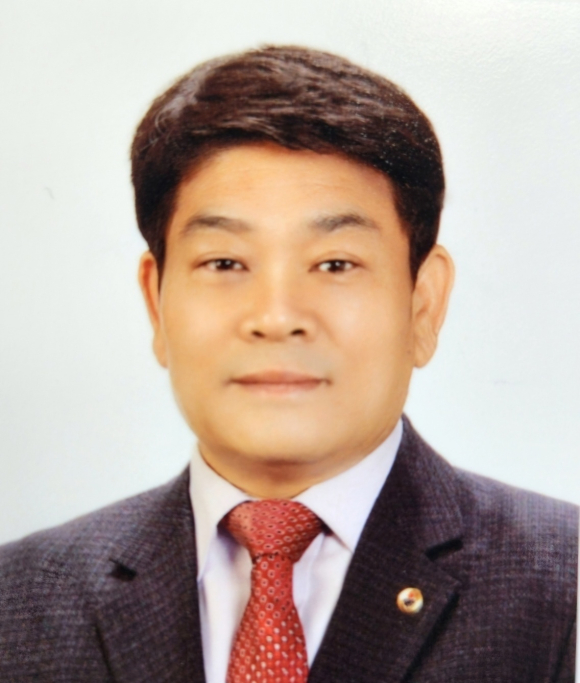 한국복지사이버대학교 임승환 부총장 (지방대학살리기 교수연합 경북대표)